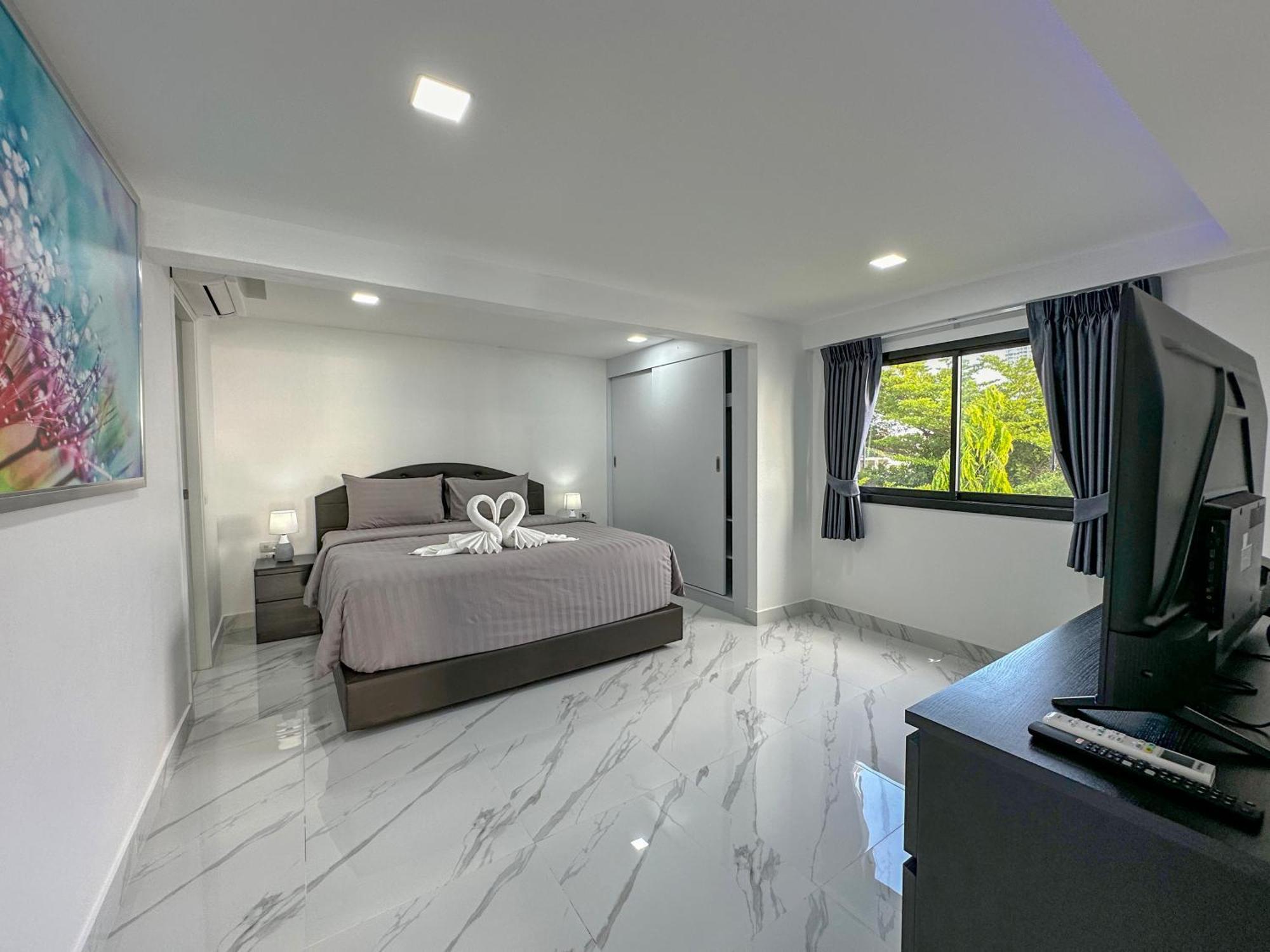 Stunning Beachfront View Luxurious Apartment 40 Jomtien Beach Exteriör bild