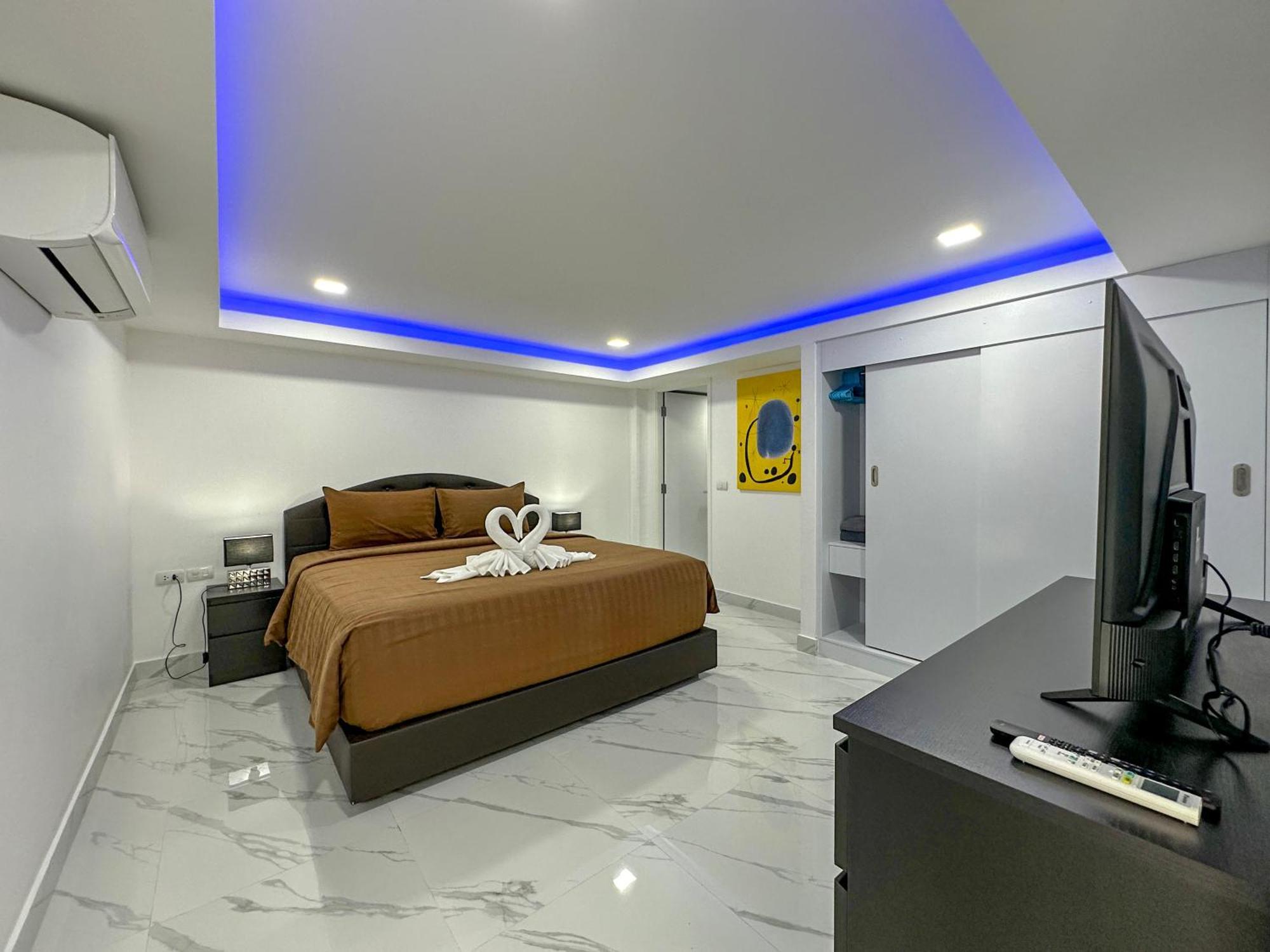 Stunning Beachfront View Luxurious Apartment 40 Jomtien Beach Exteriör bild