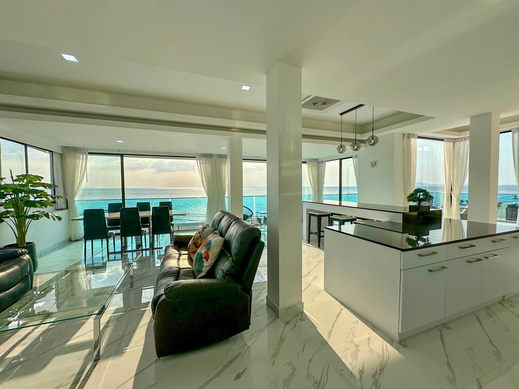 Stunning Beachfront View Luxurious Apartment 40 Jomtien Beach Exteriör bild