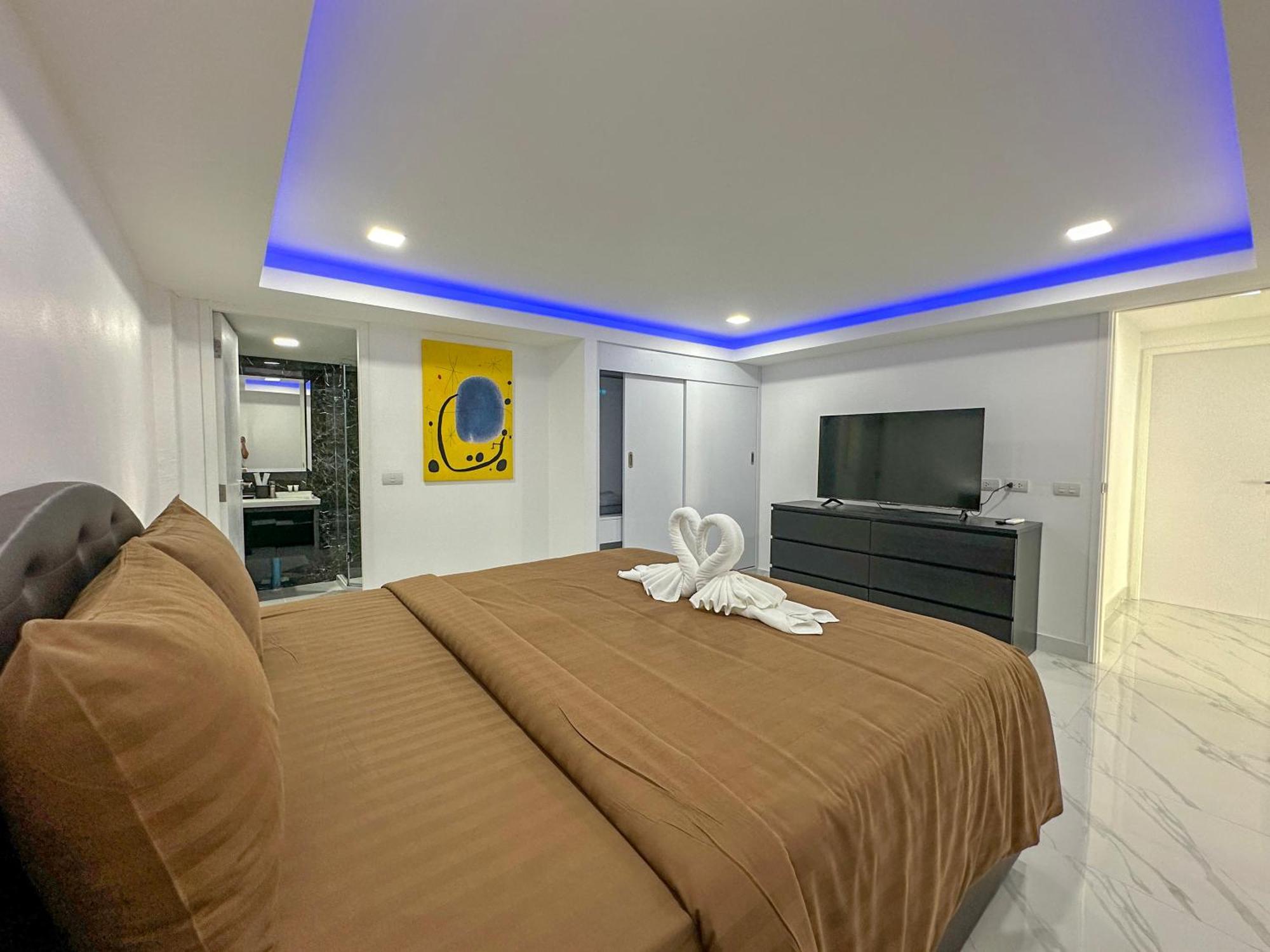 Stunning Beachfront View Luxurious Apartment 40 Jomtien Beach Exteriör bild